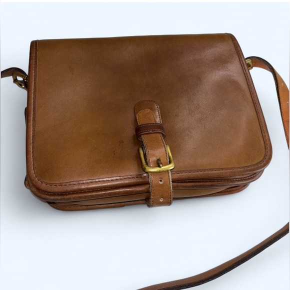 Coach Brown Leather Vintage Buckled Pouch - Picture 1 of 13